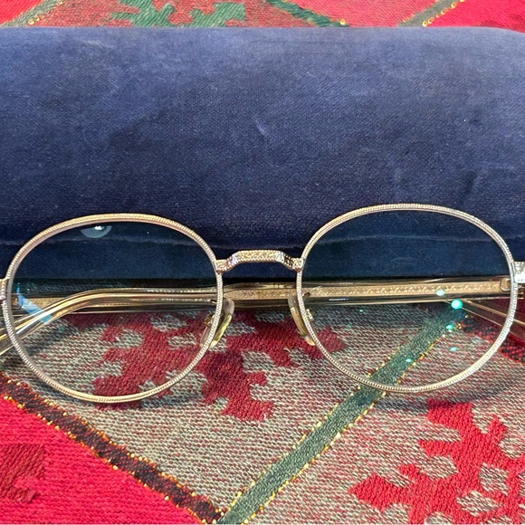 Gucci eyeglasses/frames - Picture 2 of 8